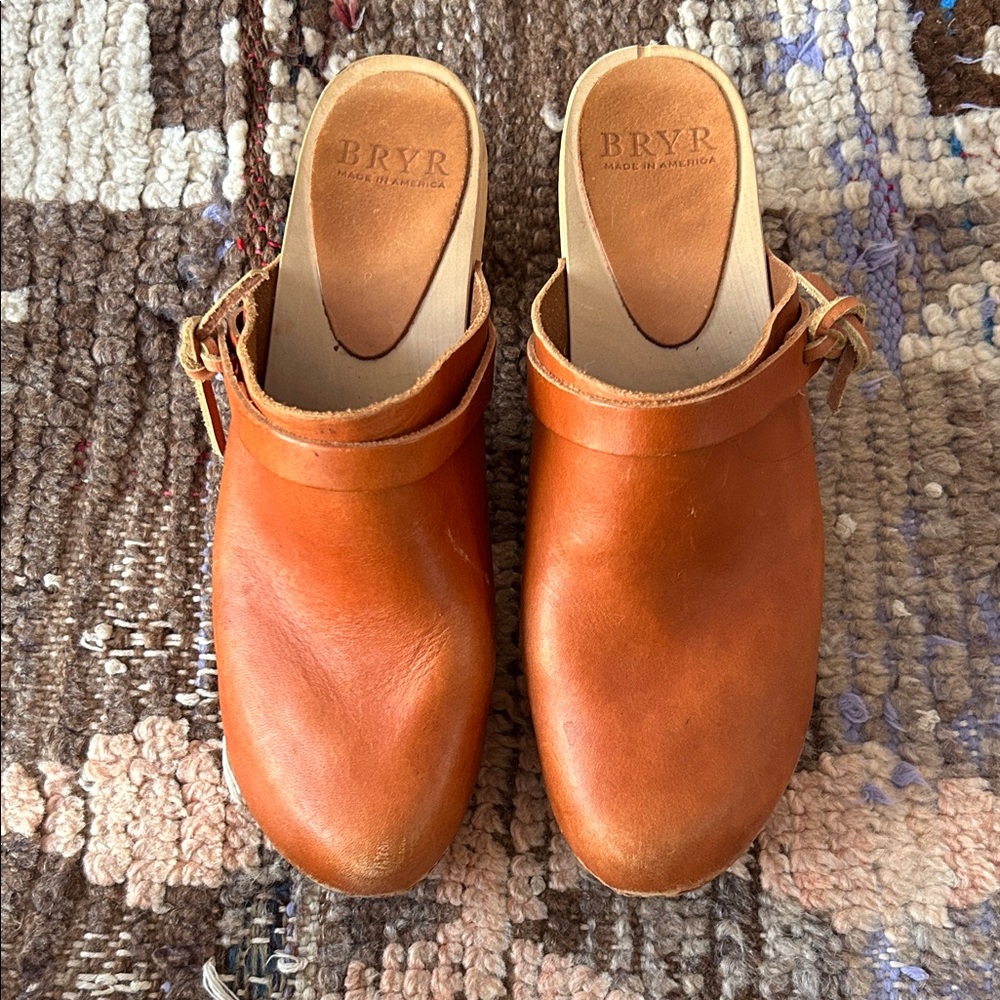 Bryr Women's  Leather Mules in Whiskey